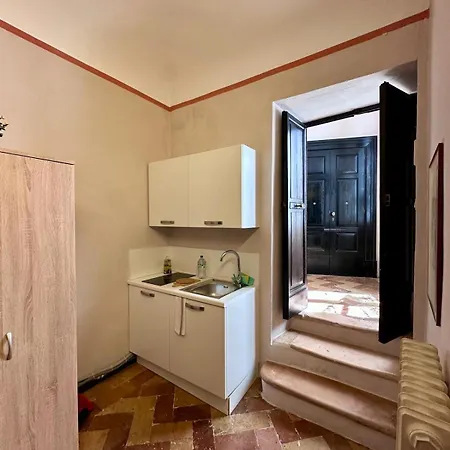 Sancti Temporary Apartament Urbino